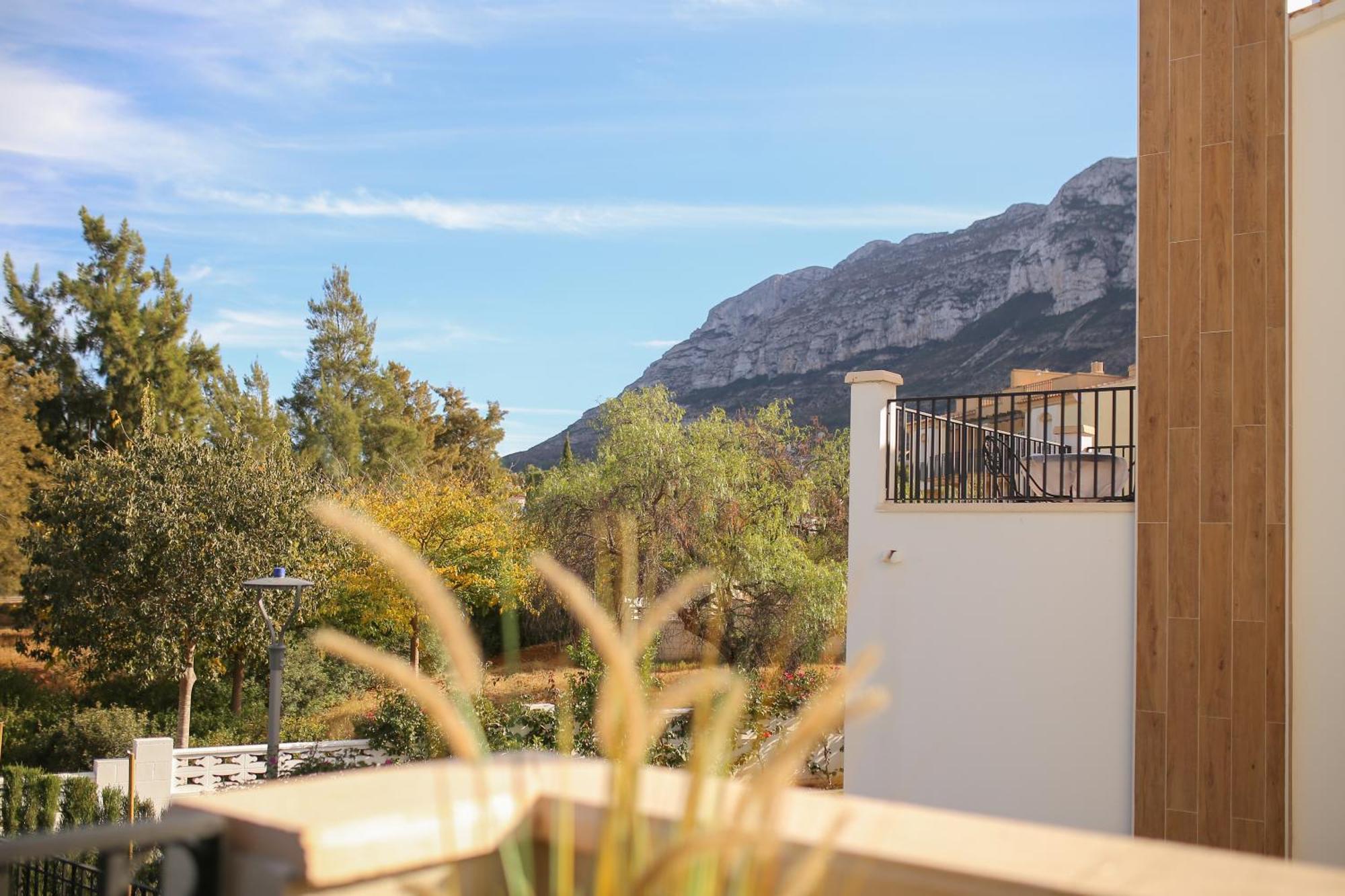 Modern Flat With Montgo View Apartment Denia Ngoại thất bức ảnh