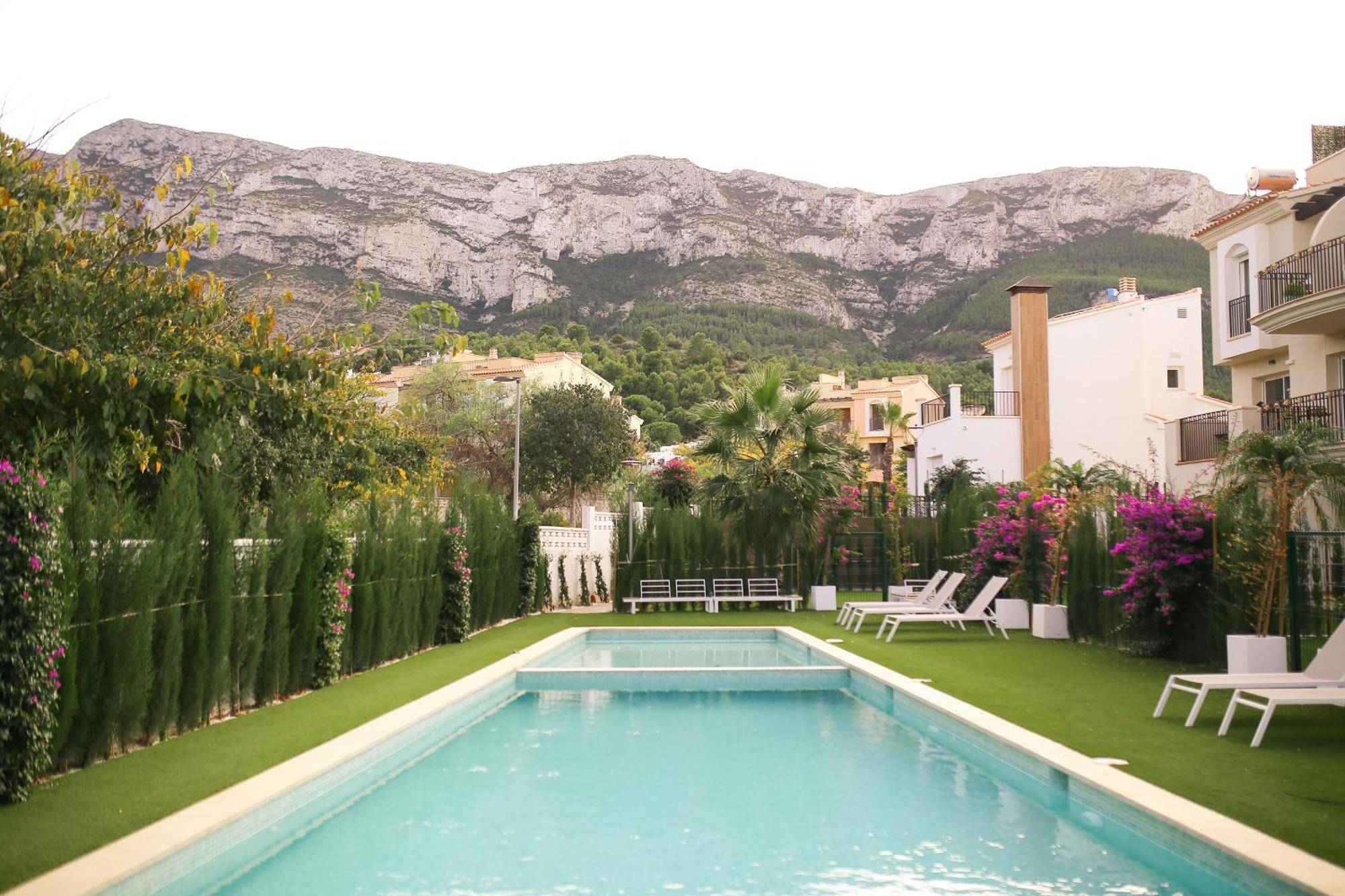 Modern Flat With Montgo View Apartment Denia Ngoại thất bức ảnh